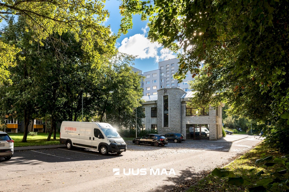 Tallinn, Lasnamäe linnaosa, Laagna, Kahu tn 4