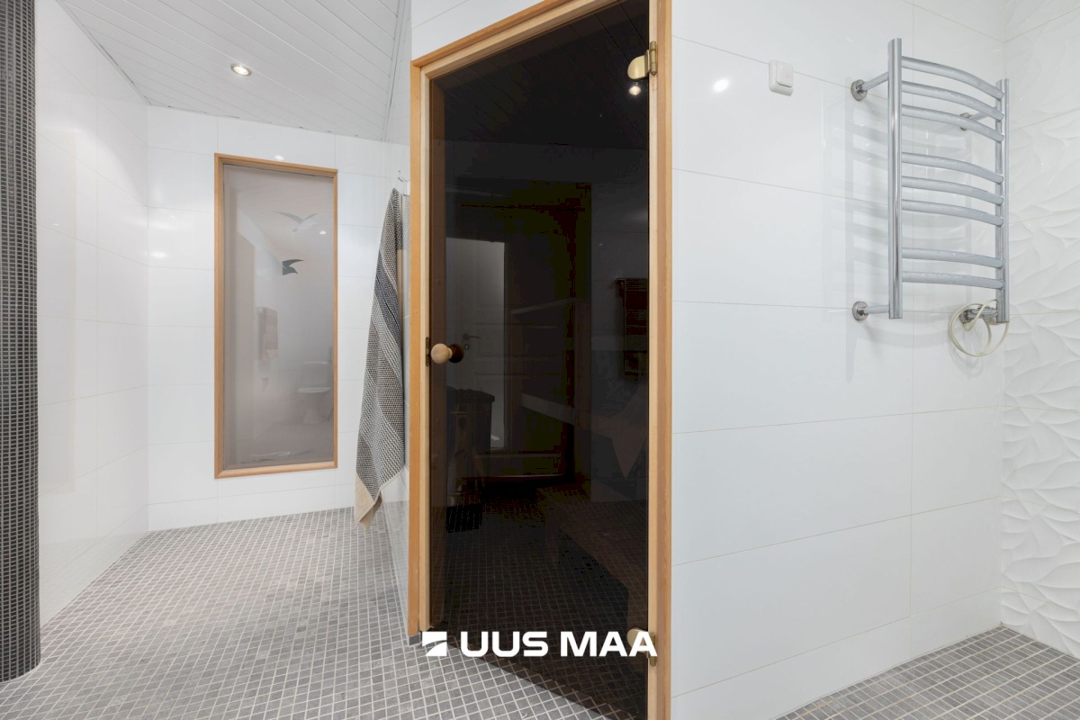 Tallinn, Kesklinna linnaosa, Sadama, Nafta 6