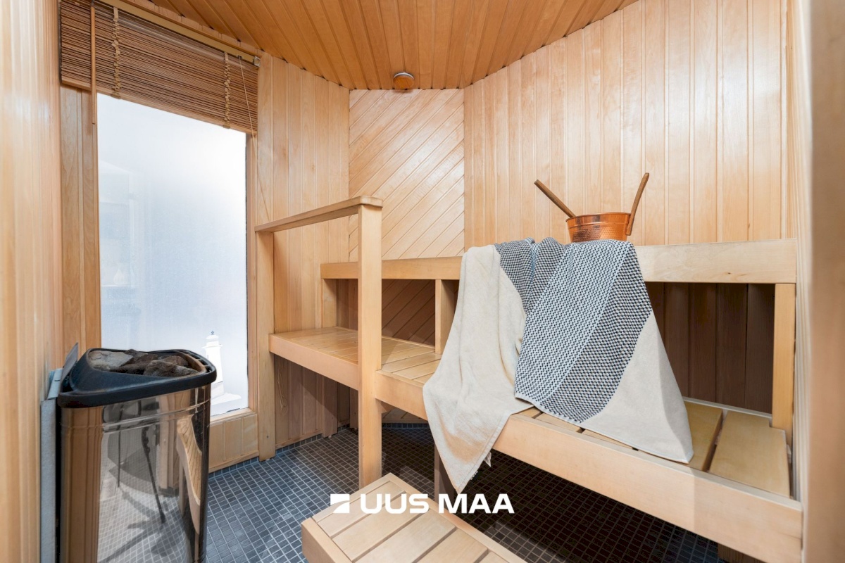 Tallinn, Kesklinna linnaosa, Sadama, Nafta 6