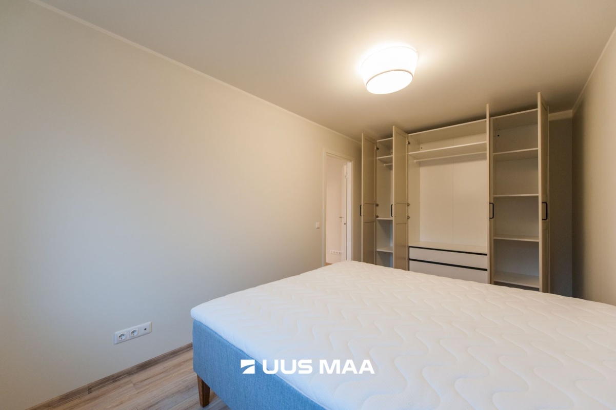 Tallinn, Põhja-Tallinna linnaosa, Madala 8