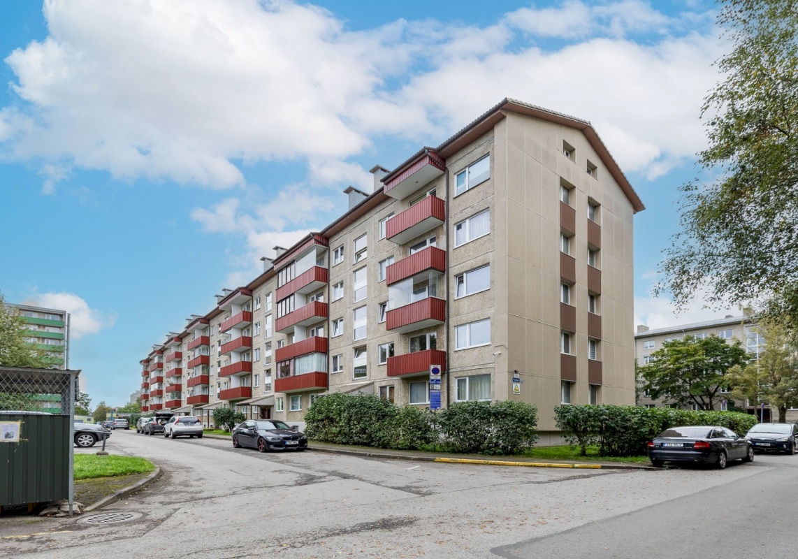 Tallinn, Lasnamäe linnaosa, Punane 11