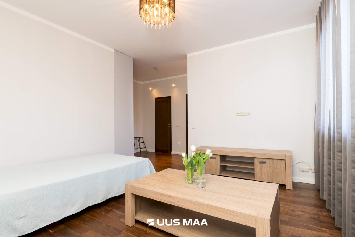 Tallinn, Kesklinna linnaosa, Narva mnt 6