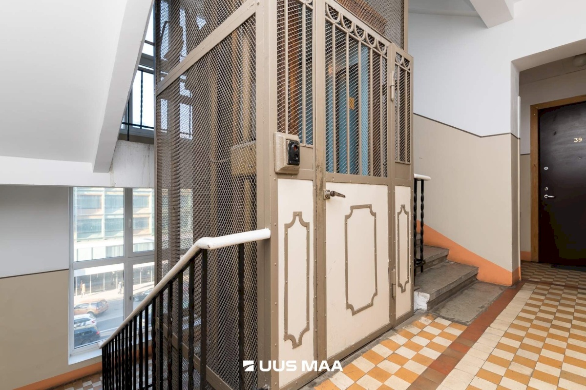 Tallinn, Kesklinna linnaosa, Narva mnt 6