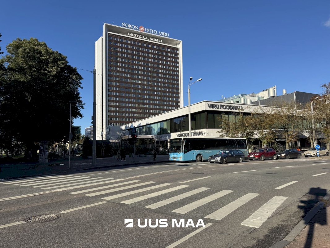 Tallinn, Kesklinna linnaosa, Südalinn, Estonia pst 1