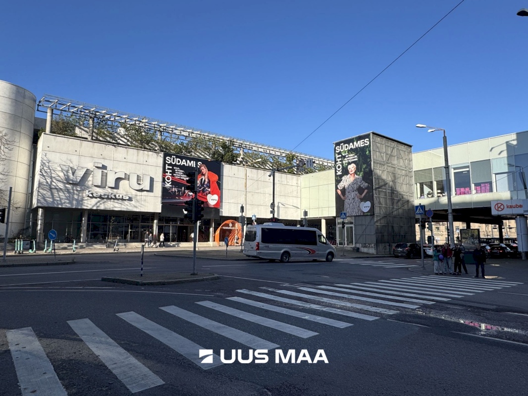 Tallinn, Kesklinna linnaosa, Südalinn, Estonia pst 1