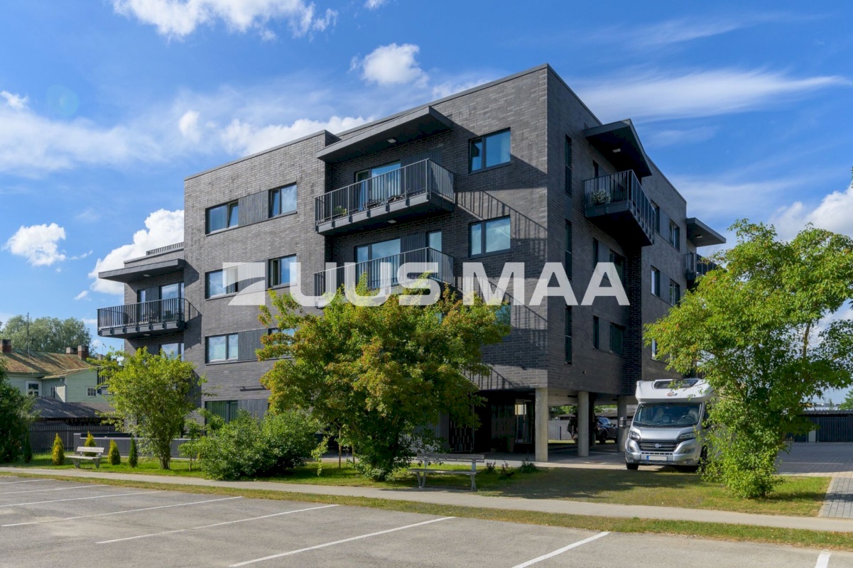 Rakvere linn, Kastani 10a