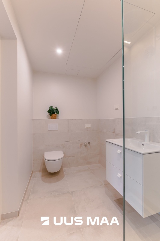 Rakvere linn, Kastani 10a