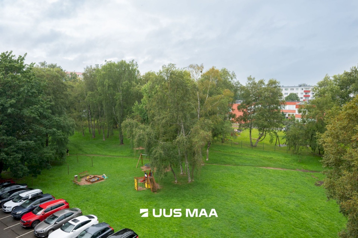 Tallinn, Mustamäe linnaosa, Mustamäe, Mustamäe tee 102