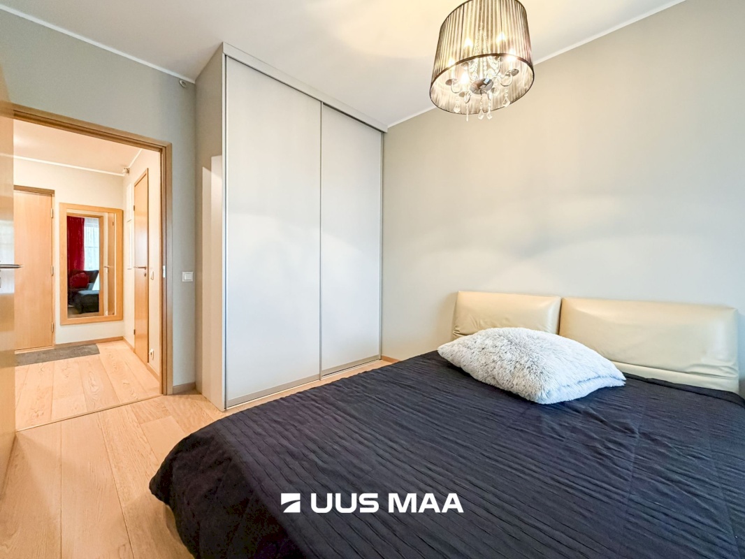 Tallinn, Kesklinna linnaosa, Kalamaja,  Põhja pst 5