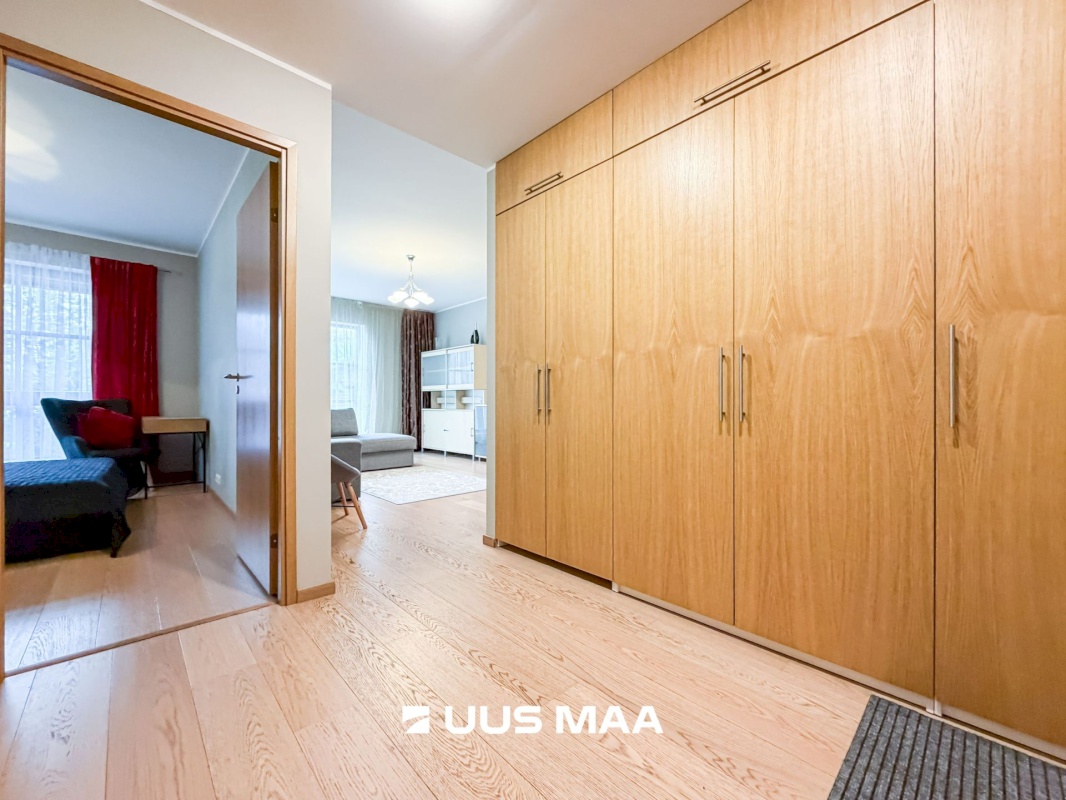 Tallinn, Kesklinna linnaosa, Kalamaja,  Põhja pst 5