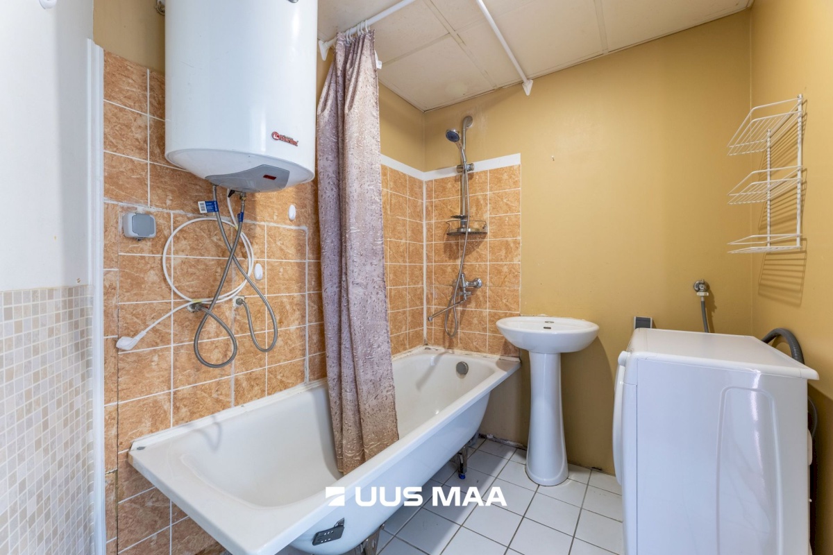 Tapa vald, Tapa linn, Paide mnt 65