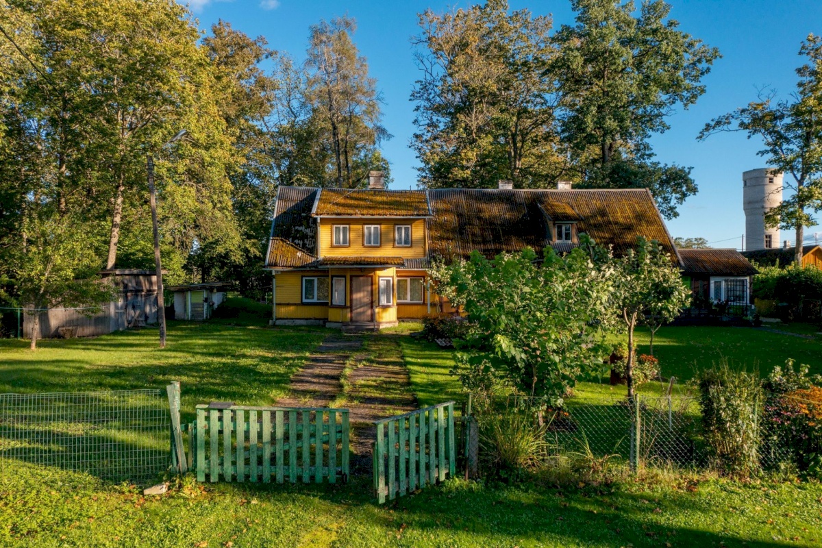 Paide linn, Viisu küla, Pargi tee 3