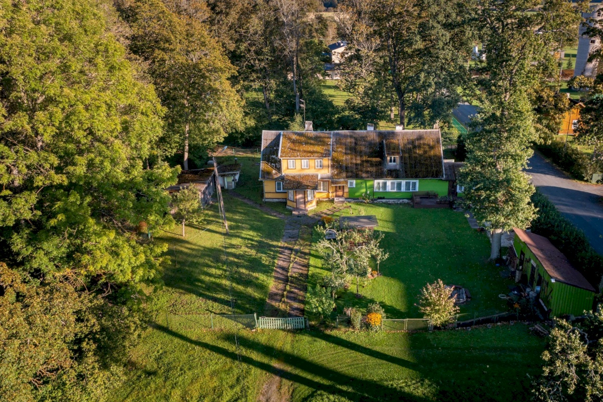 Paide linn, Viisu küla, Pargi tee 3