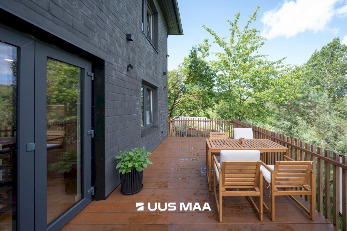 Tallinn, Põhja-Tallinna linnaosa, Neeme 10