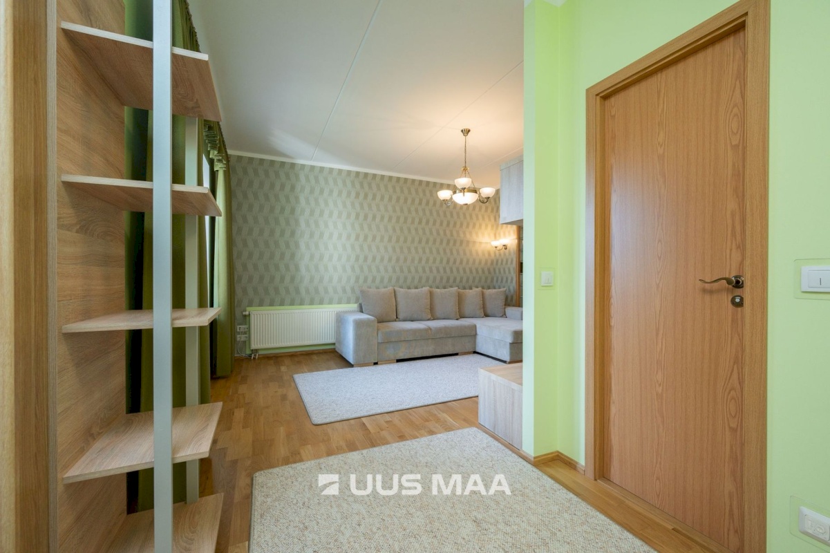 Kambja vald, Ülenurme alevik, Tartu mnt 1