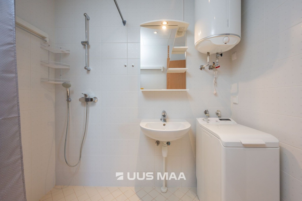 Kambja vald, Ülenurme alevik, Tartu mnt 1