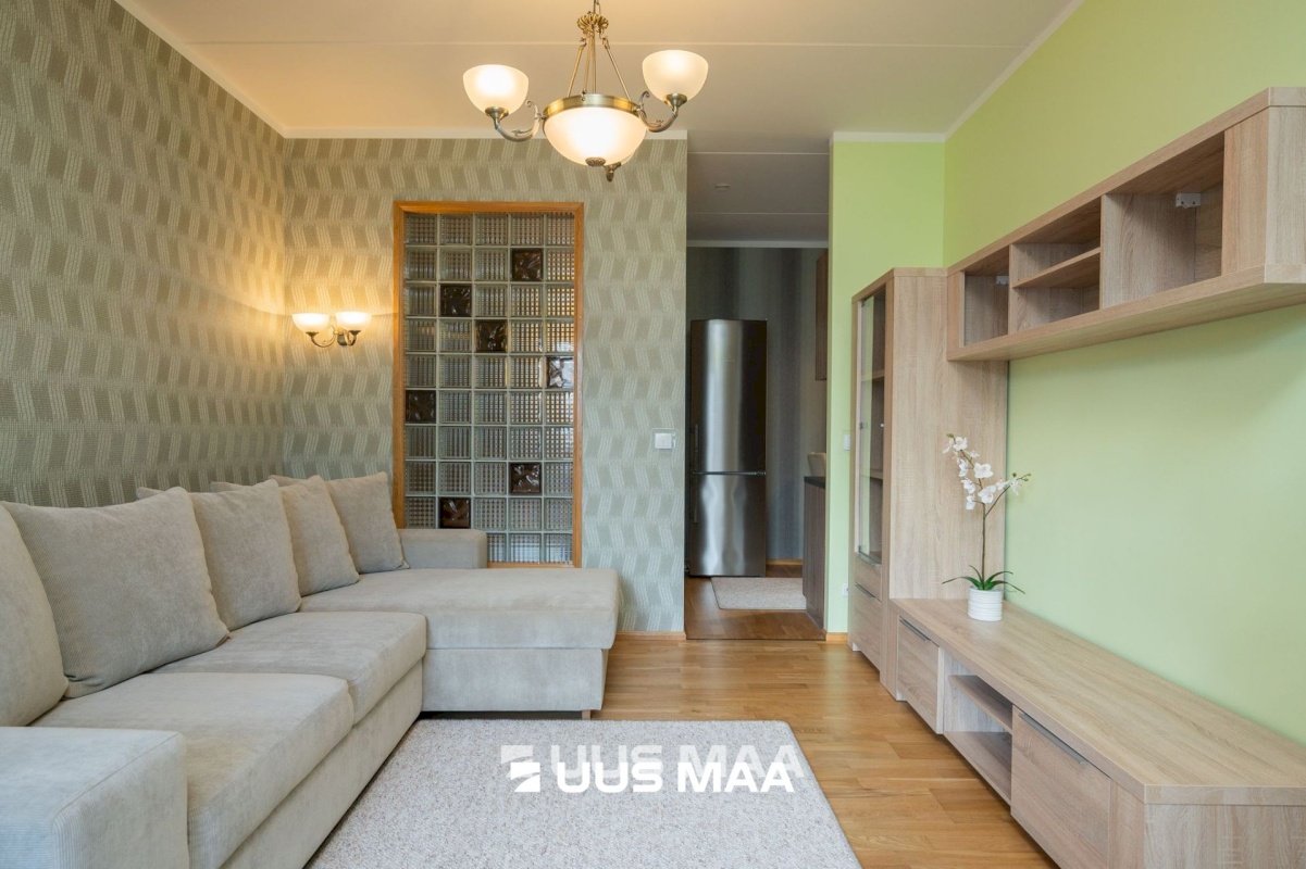 Kambja vald, Ülenurme alevik, Tartu mnt 1