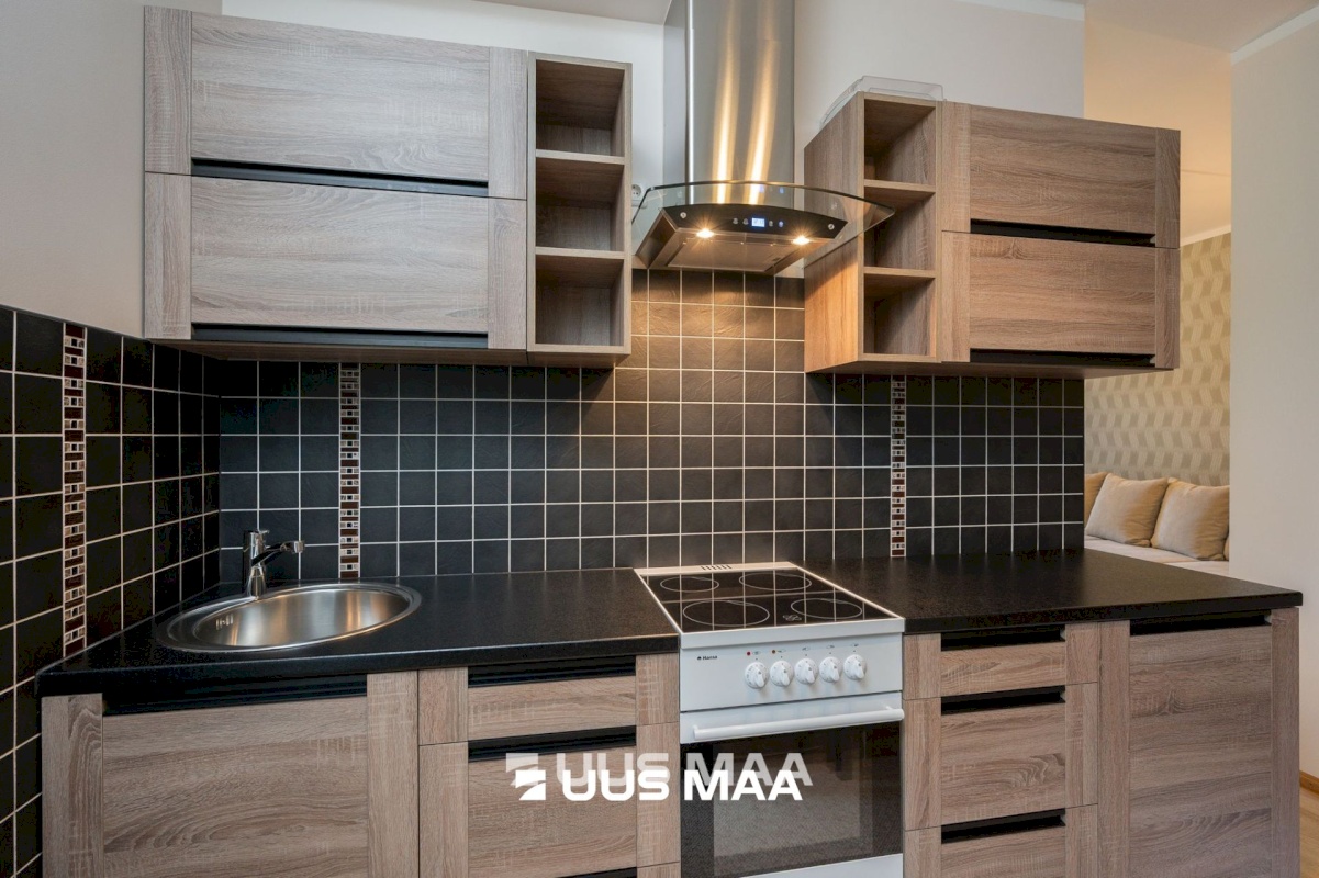 Kambja vald, Ülenurme alevik, Tartu mnt 1