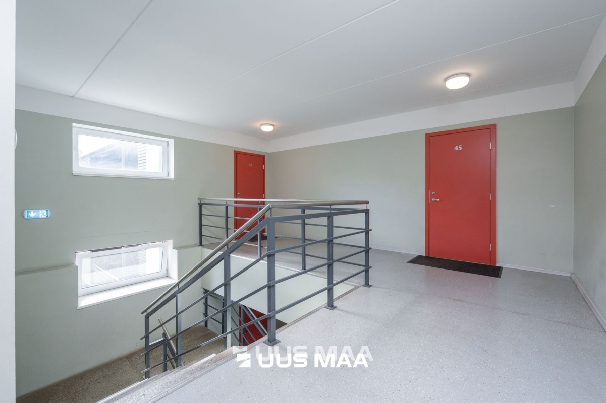 Kambja vald, Ülenurme alevik, Tartu mnt 1