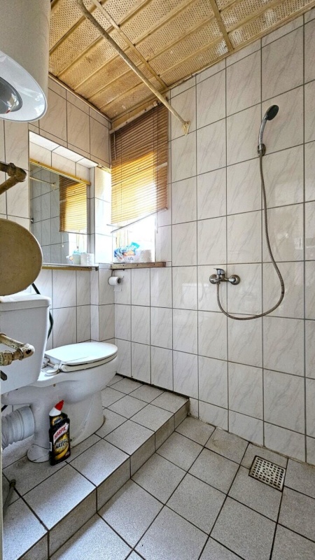 Kohtla-Järve linn, Järve linnaosa, Karja põik 4