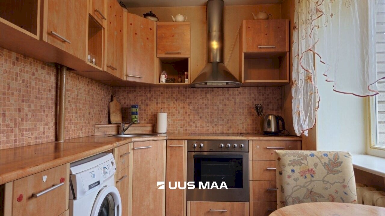 Kohtla-Järve linn, Järve linnaosa, Kalevi tn 16