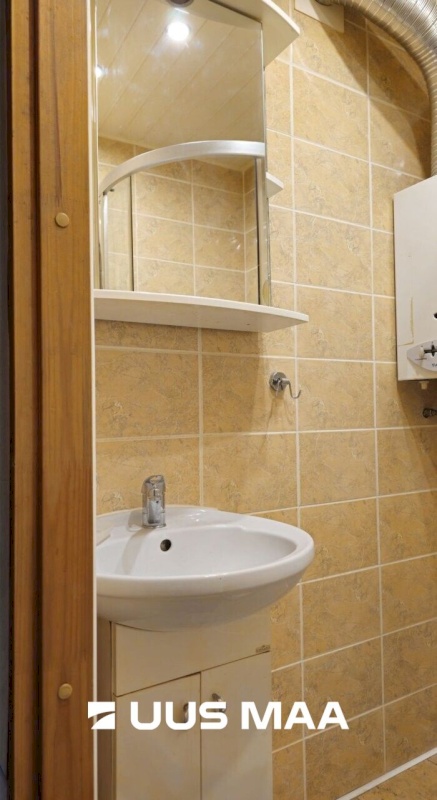 Kohtla-Järve linn, Järve linnaosa, Kalevi tn 16