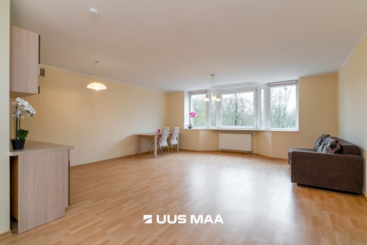 Viljandi linn, Männimäe, Riia mnt 38