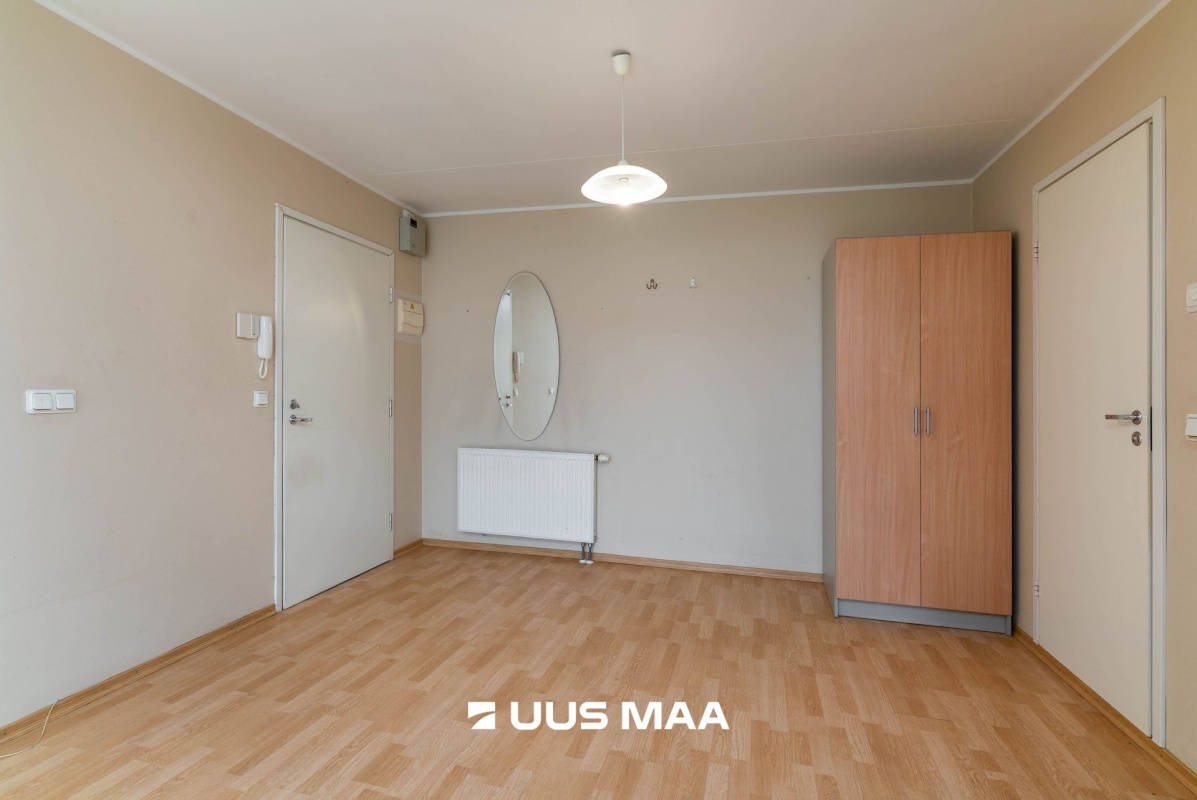 Viljandi linn, Männimäe, Riia mnt 38