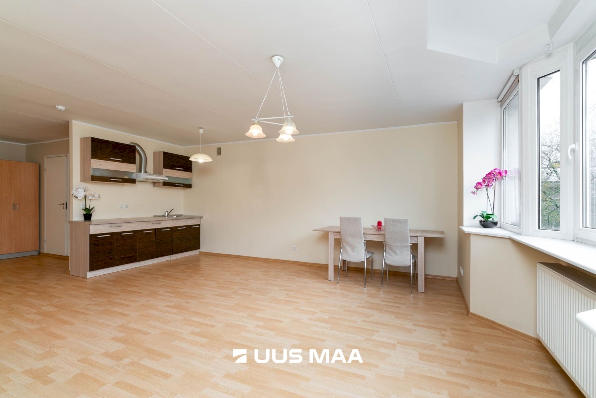 Viljandi linn, Männimäe, Riia mnt 38