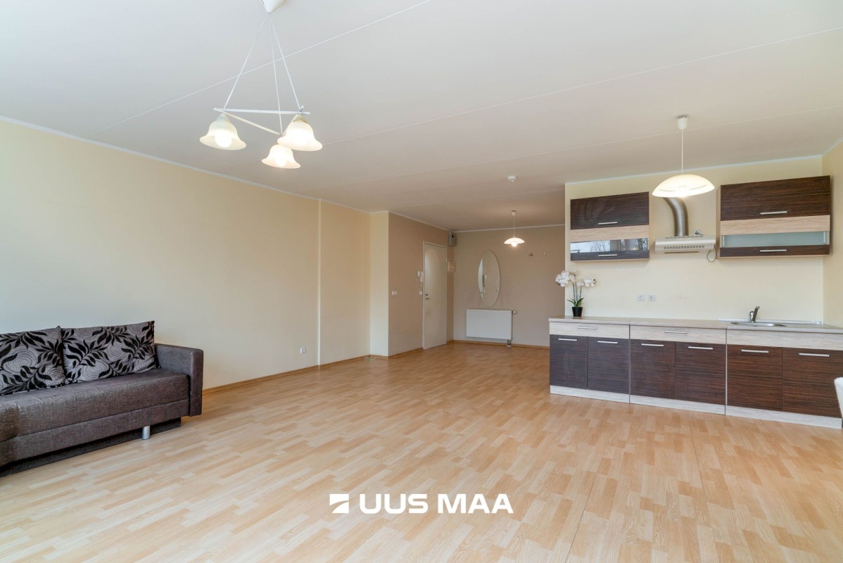 Viljandi linn, Männimäe, Riia mnt 38