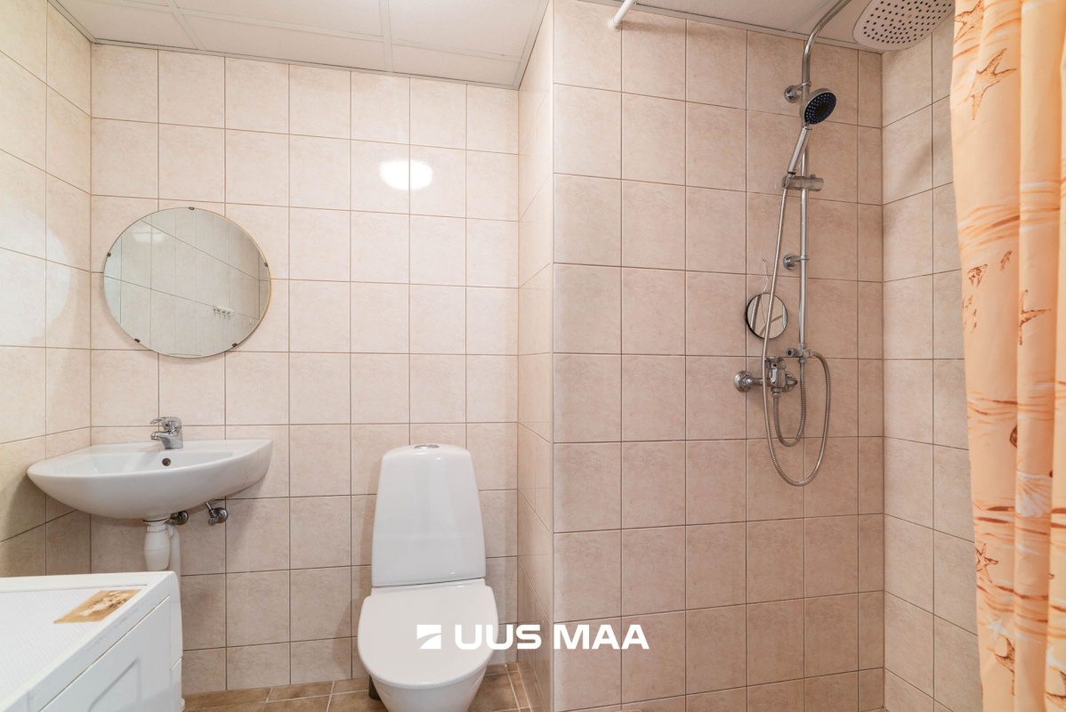 Viljandi linn, Männimäe, Riia mnt 38