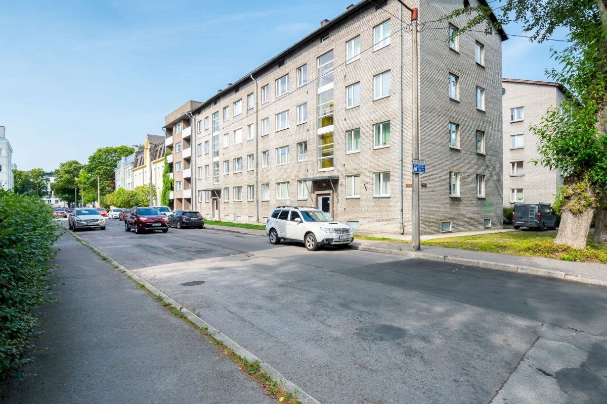 Tallinn, Kesklinna linnaosa, Kadriorg, Tina 16