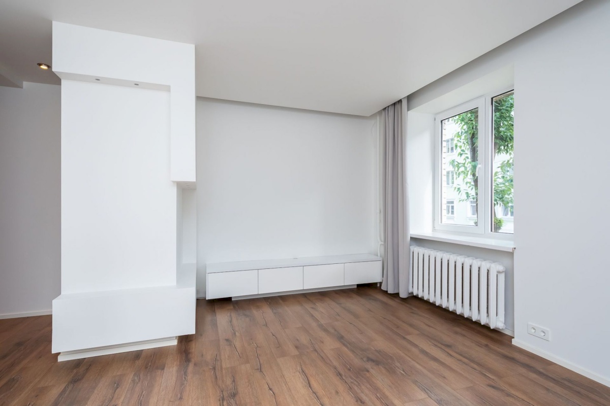 Tallinn, Kesklinna linnaosa, Kadriorg, Tina 16