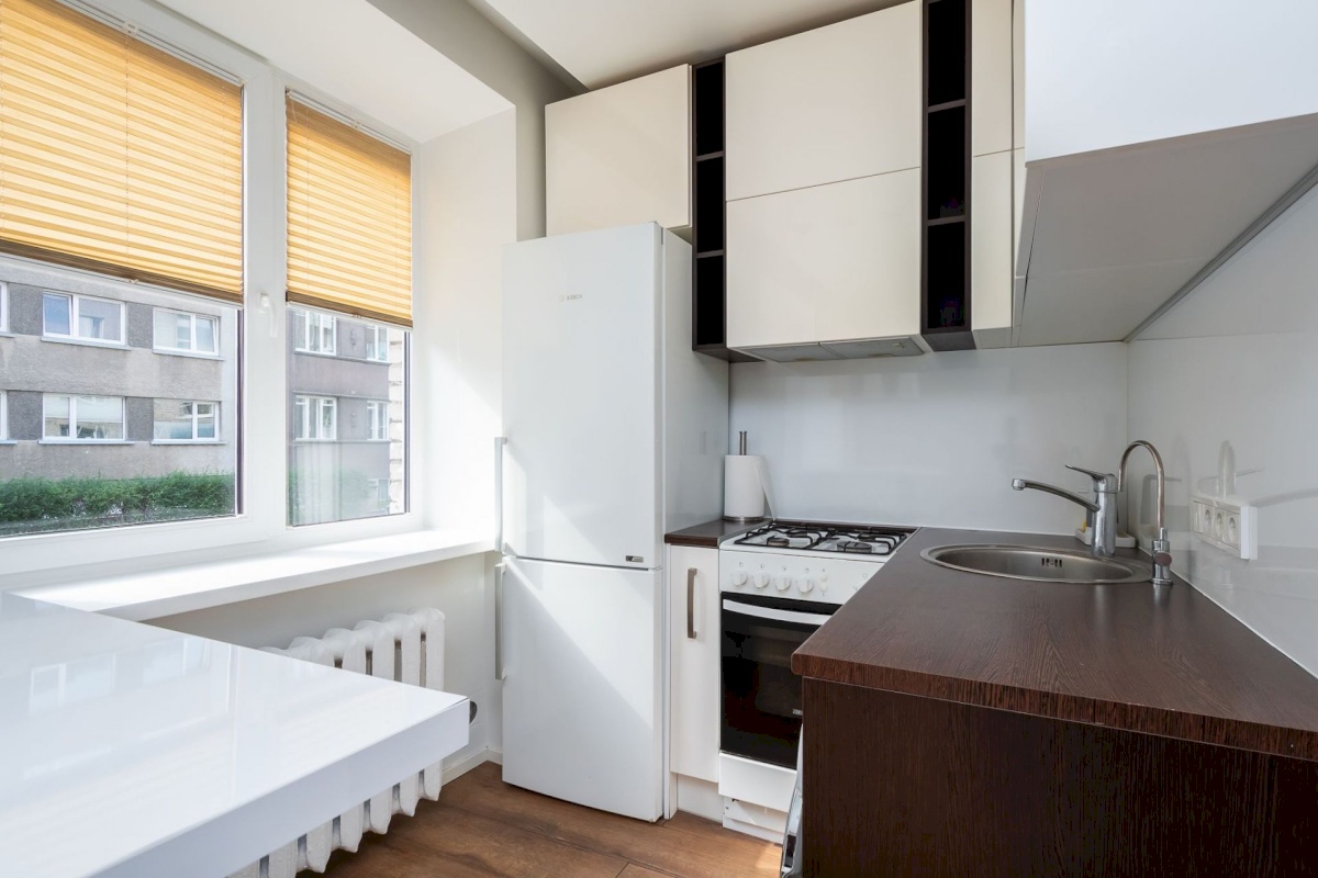 Tallinn, Kesklinna linnaosa, Kadriorg, Tina 16