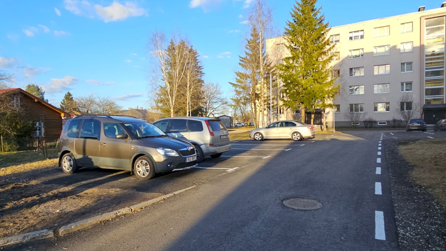 Jõhvi vald, Jõhvi linn, Narva mnt 31