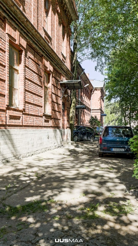 Tallinn, Põhja-Tallinna linnaosa, Kalamaja, Väike-Patarei 10