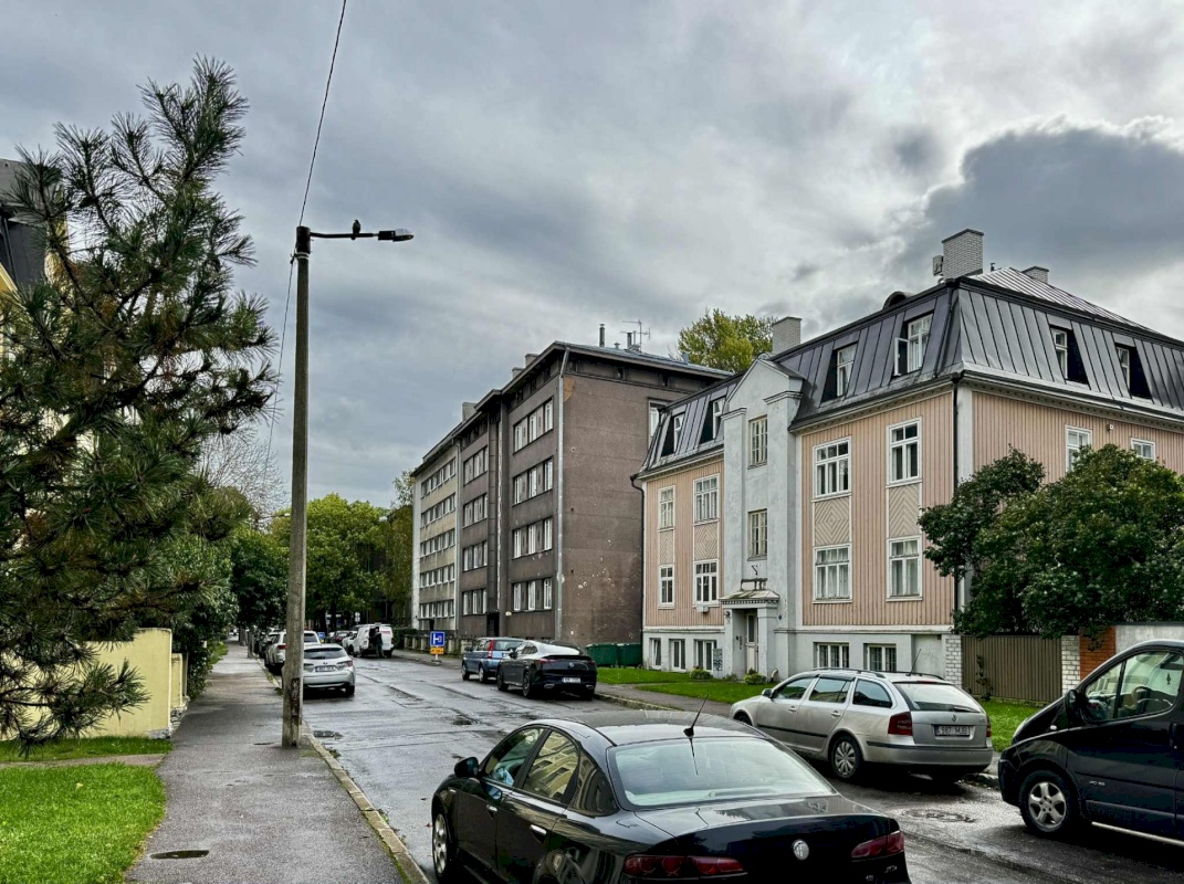 Tallinn, Kesklinna linnaosa, Kadriorg, Tina 17