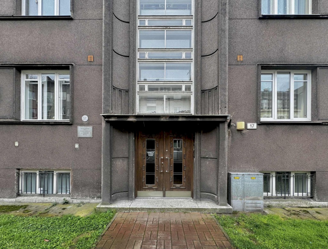 Tallinn, Kesklinna linnaosa, Kadriorg, Tina 17