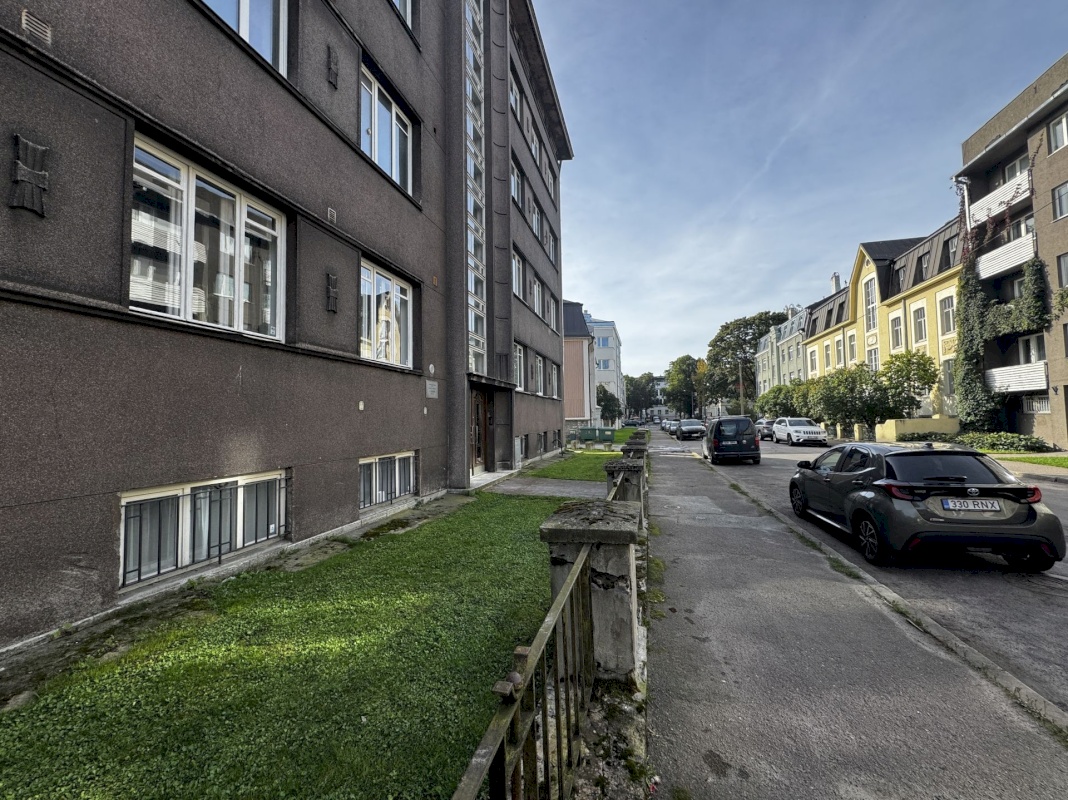 Tallinn, Kesklinna linnaosa, Kadriorg, Tina 17