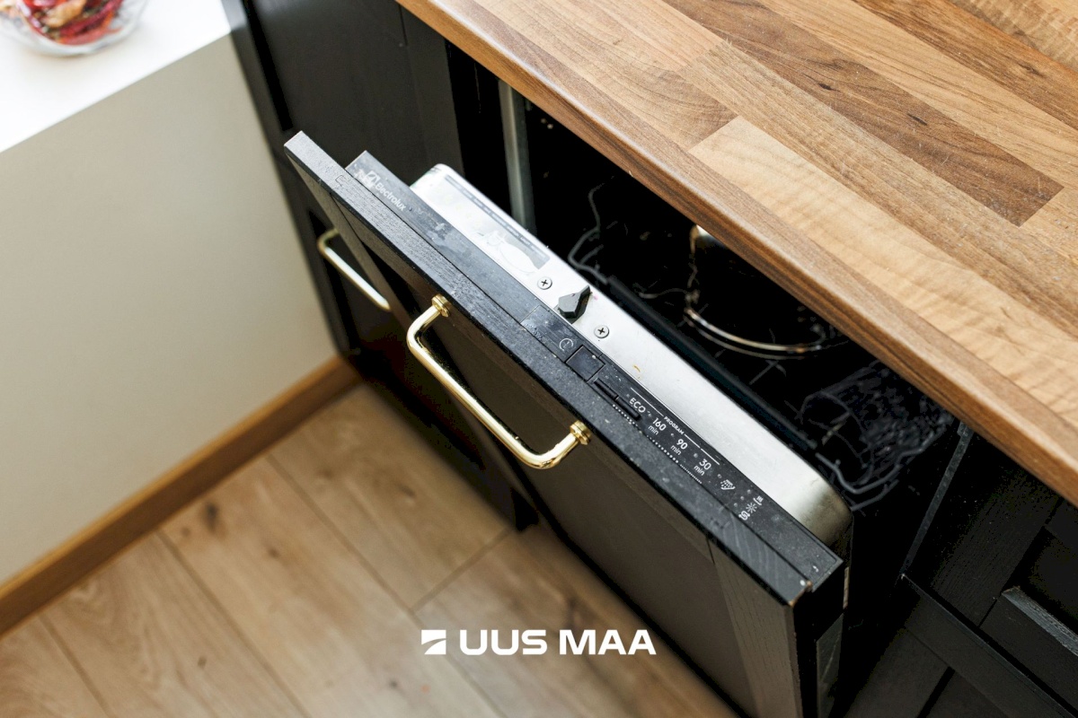 Tallinn, Kesklinna linnaosa, Tuukri põik 10a