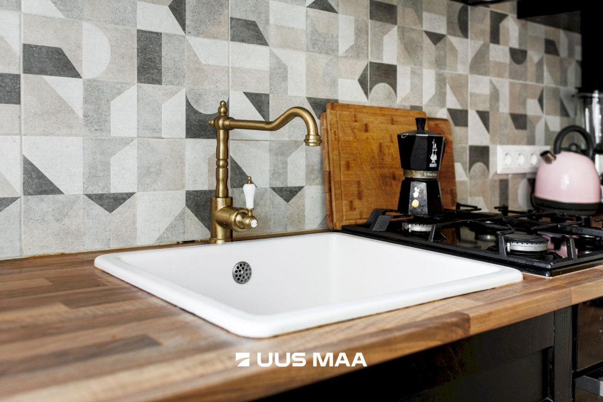 Tallinn, Kesklinna linnaosa, Tuukri põik 10a