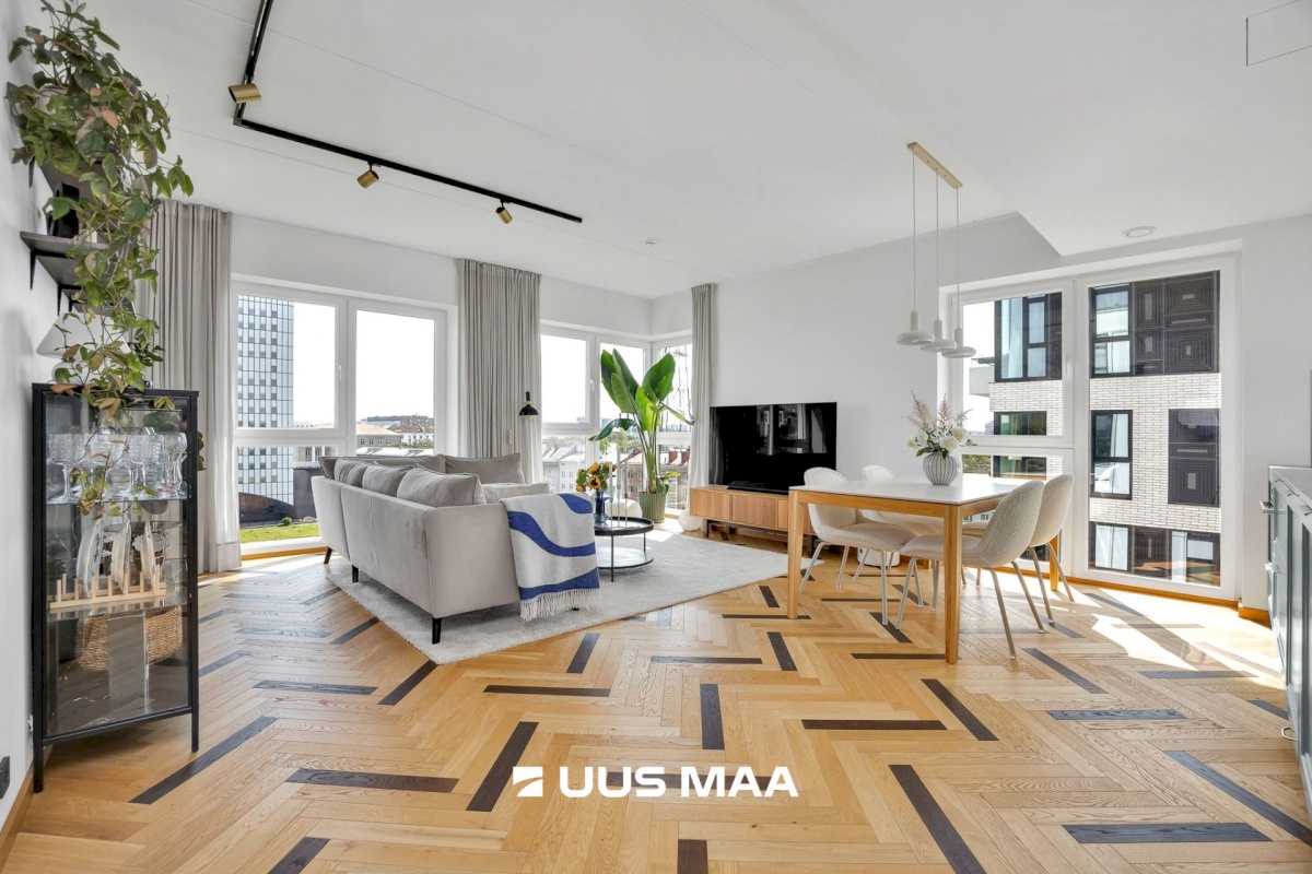 Tallinn, Kesklinna linnaosa, Uus Maailm, Toom-Kuninga 15