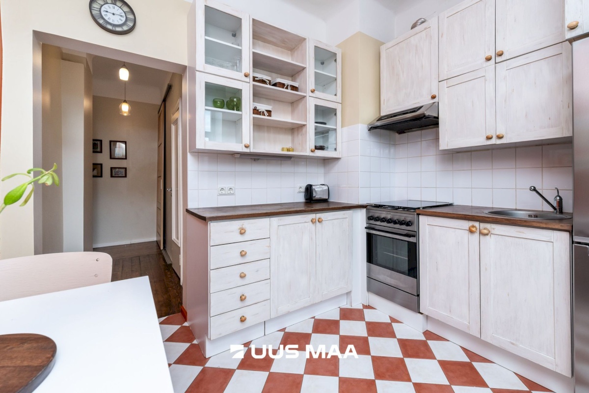 Tallinn, Kesklinna linnaosa, Väike-Ameerika 6