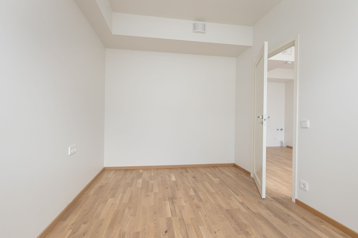 Maardu linn, Lasnamäe,  Loo,  Avar 8-18