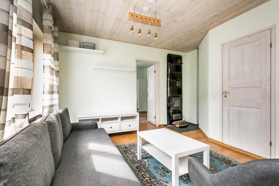 Tallinn, Nõmme linnaosa, Männiku tee 111