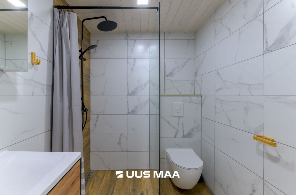 Rakvere linn, Tallinna 18