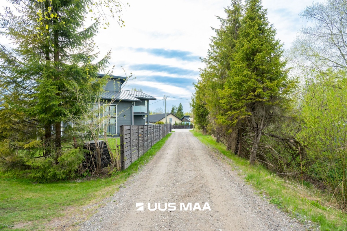 Saku vald, Roobuka küla, Restauraatori tee 2