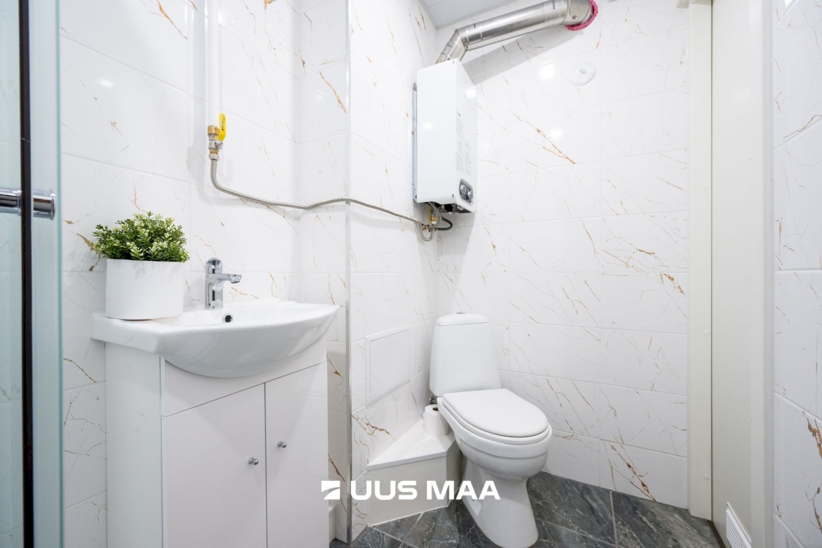 Tallinn, Lasnamäe linnaosa, Punane 13