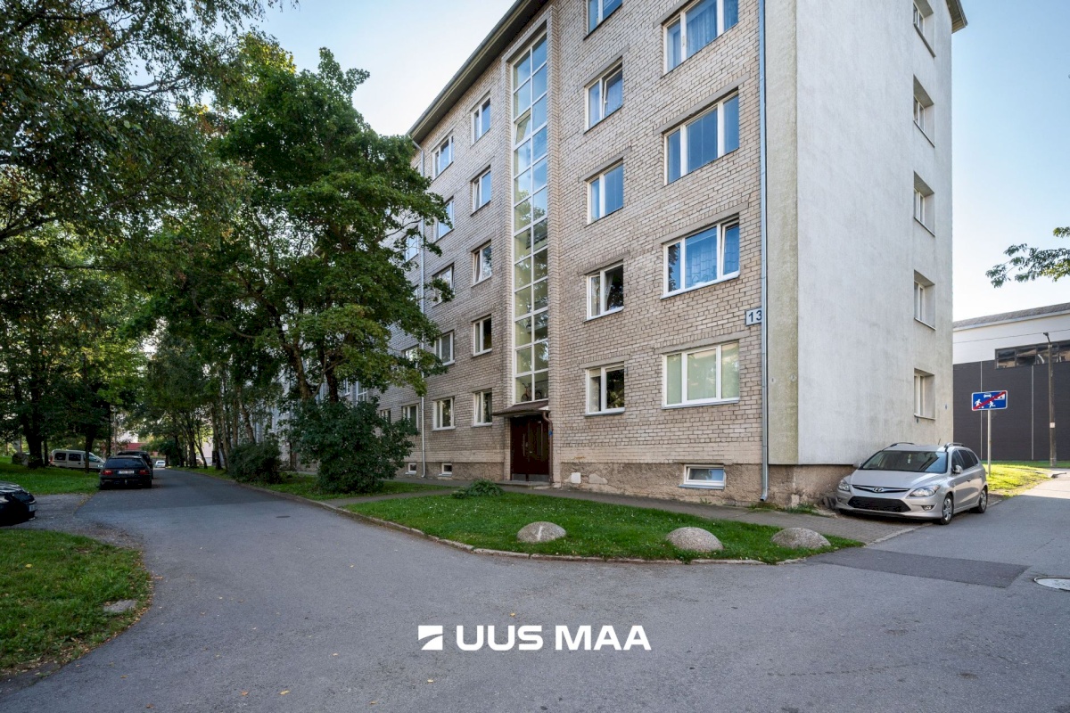 Tallinn, Lasnamäe linnaosa, Punane 13