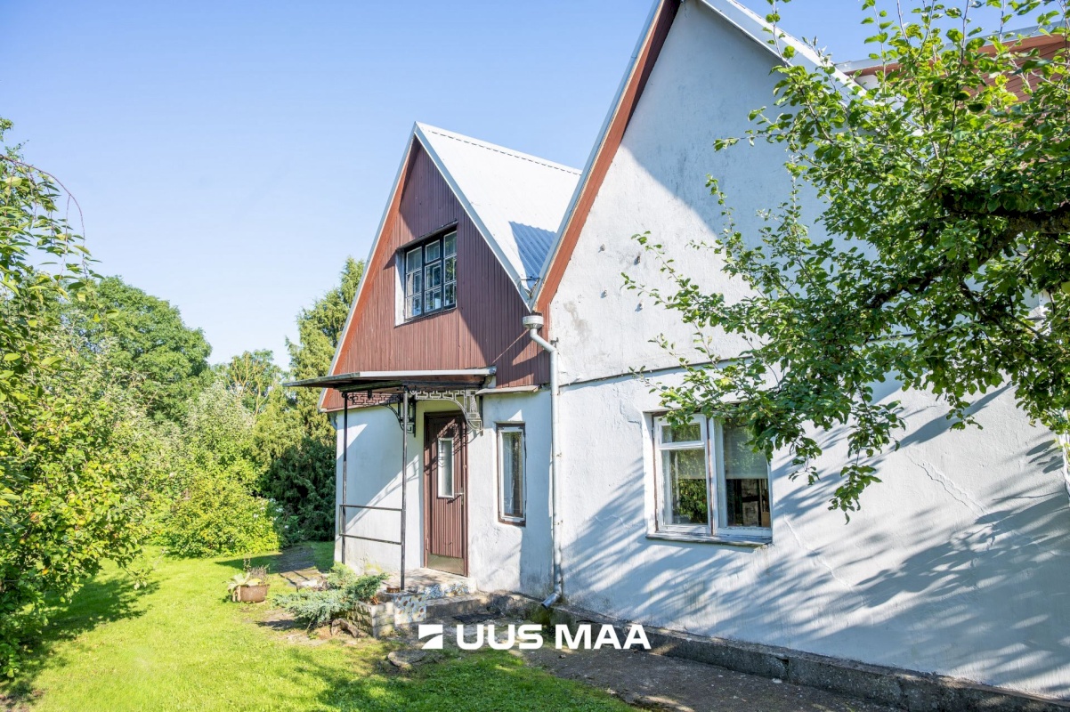 Saaremaa vald, Kuressaare linn, Karja 5
